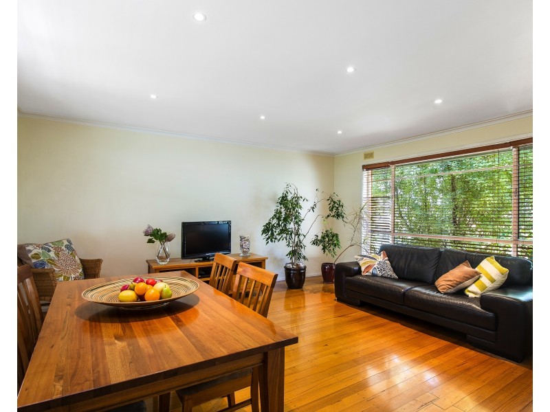 32 Brentwood Drive, Avondale Heights VIC 3034