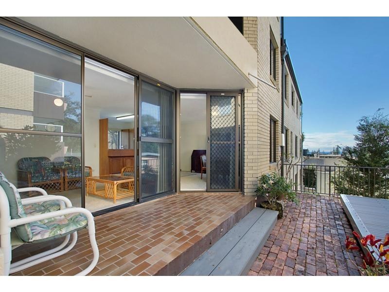 5/5 Hill Avenue, Burleigh Heads QLD 4220