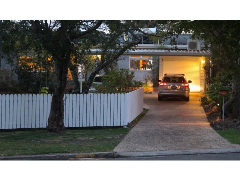 69 Skyline Terrace, Burleigh Heads QLD 4220