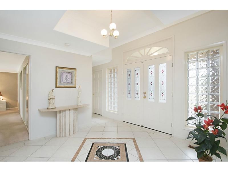 9 Royal View Close, Burleigh Heads QLD 4220