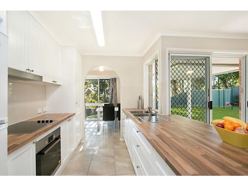 10 Balcatta Court, Elanora QLD 4221