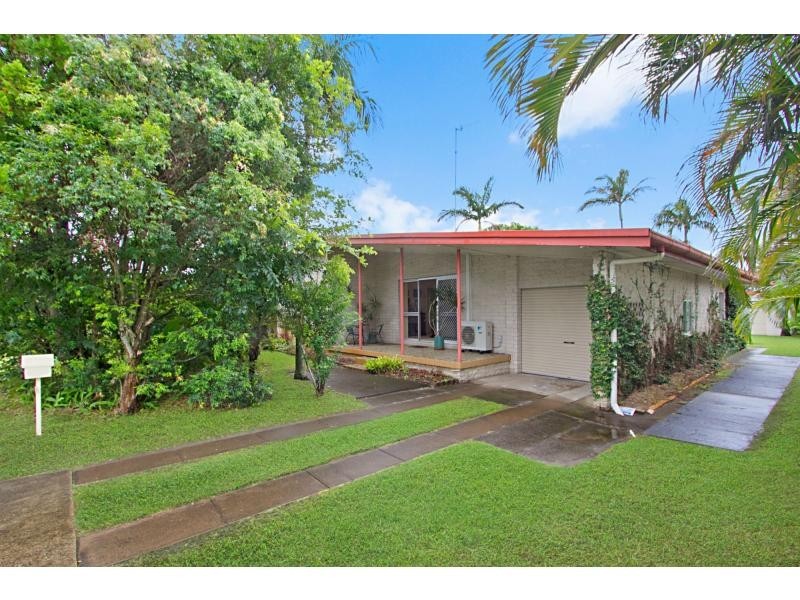 13 Allawah Avenue, Palm Beach QLD 4221