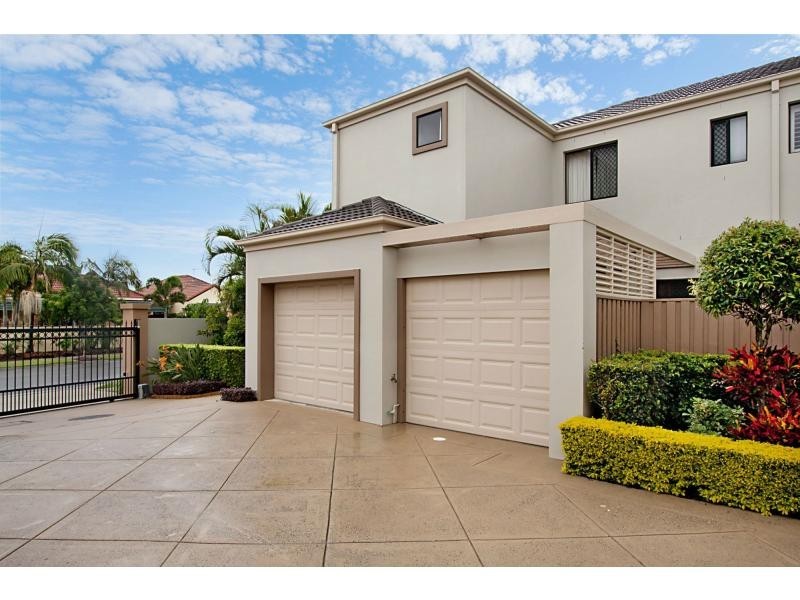 3/27 Beachcomber Court, Burleigh Waters QLD 4220