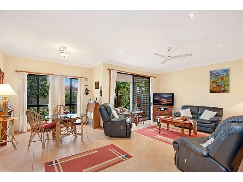 3/27 Beachcomber Court, Burleigh Waters QLD 4220