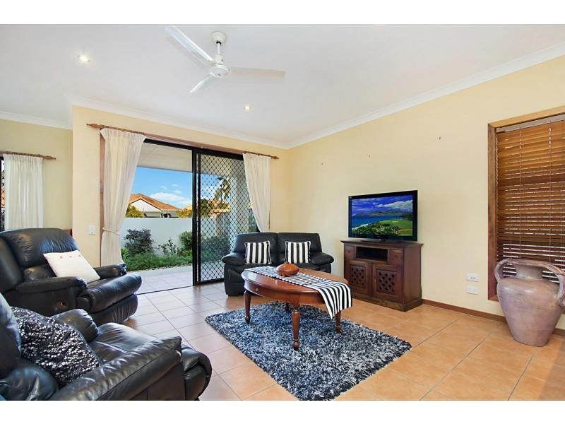 3/27 Beachcomber Court, Burleigh Waters QLD 4220