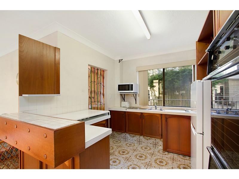 5/5 Hill Avenue, Burleigh Heads QLD 4220
