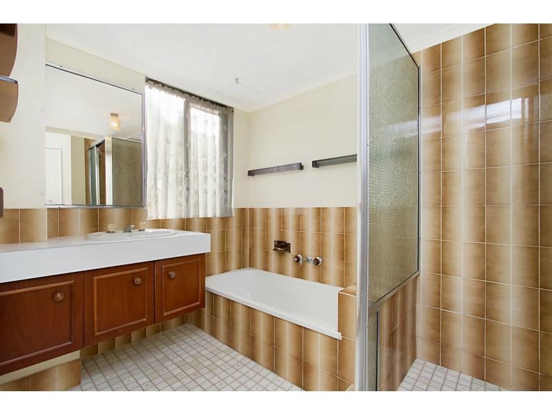 5/5 Hill Avenue, Burleigh Heads QLD 4220