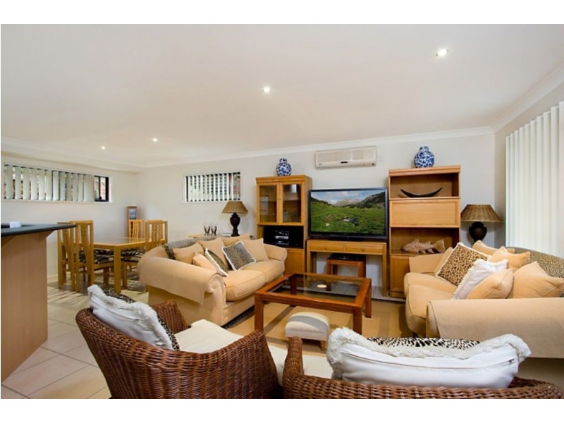 40b Sky Royal Terrace, Burleigh Heads QLD 4220
