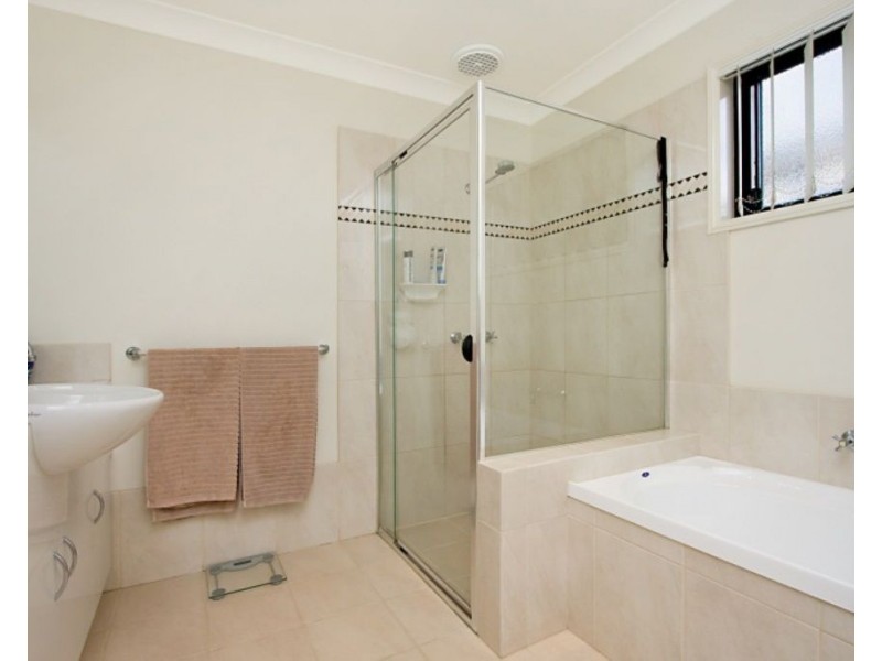 40b Sky Royal Terrace, Burleigh Heads QLD 4220