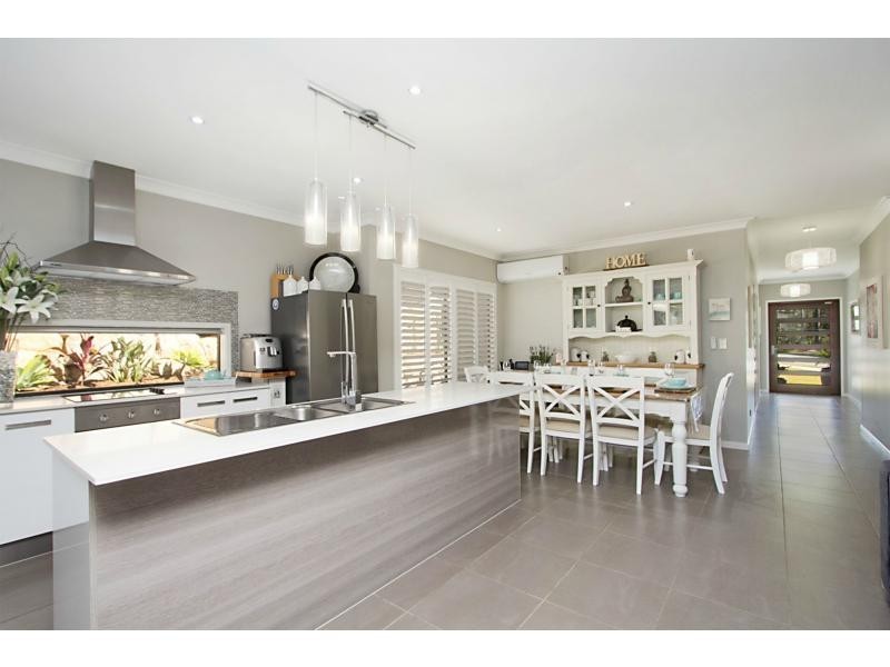 18 Panorama Drive, Reedy Creek QLD 4227