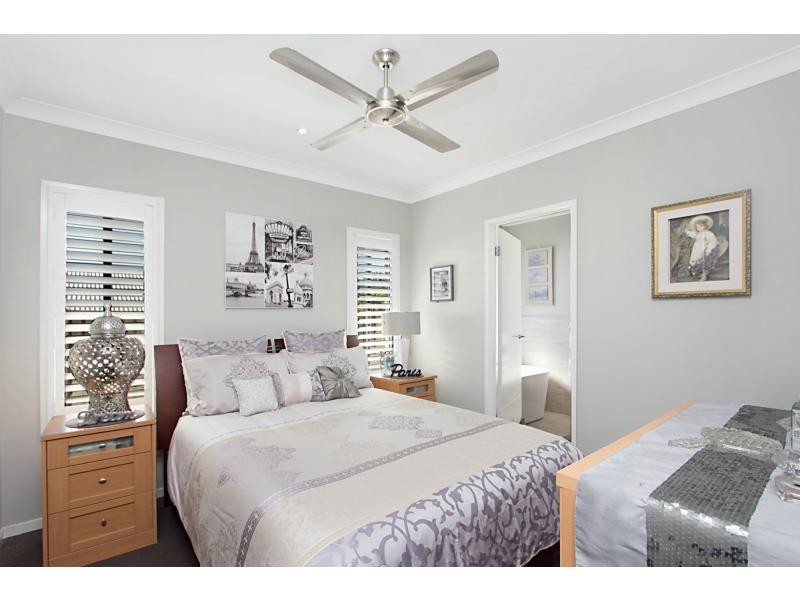 18 Panorama Drive, Reedy Creek QLD 4227