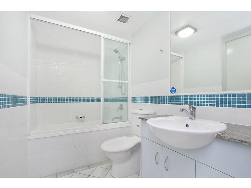 Unit 24/186 The Esplanade, Burleigh Heads QLD 4220