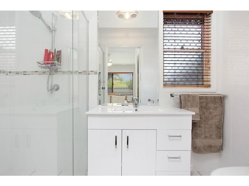 2/25 Thornleigh Crescent, Varsity Lakes QLD 4227