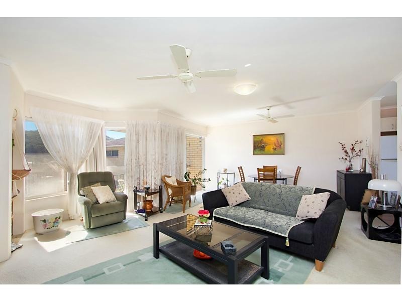 11/18 Ikkina Road, Burleigh Heads QLD 4220