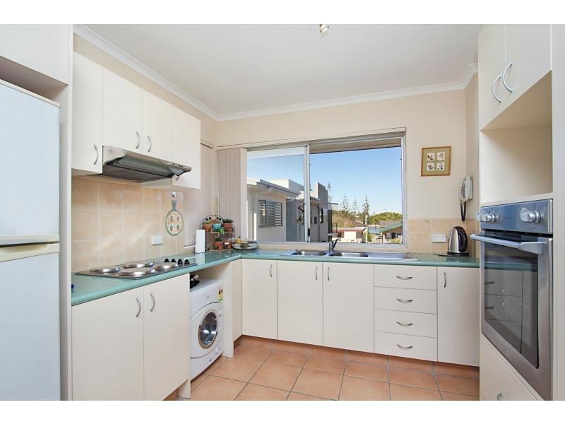 11/18 Ikkina Road, Burleigh Heads QLD 4220