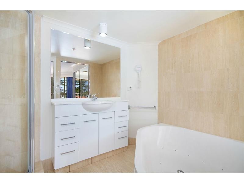 Unit 1B/238 The Esplanade, Miami QLD 4220