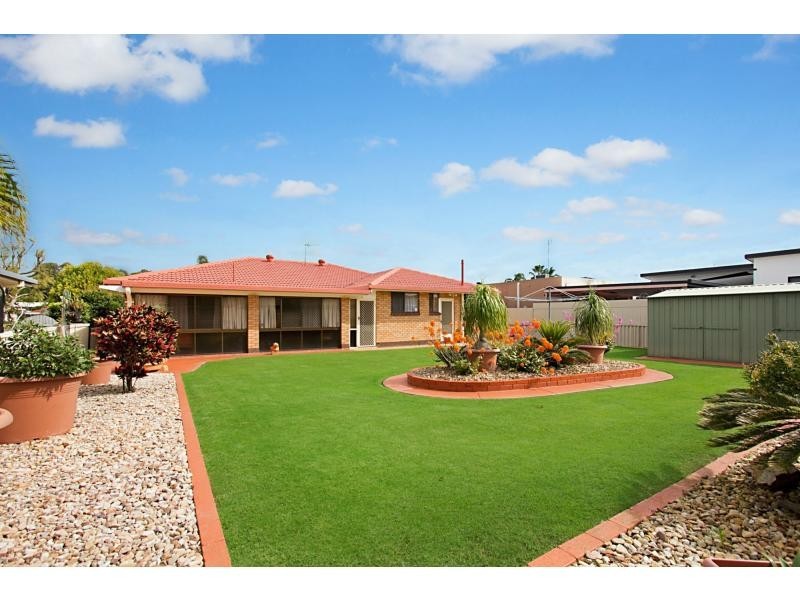 13 Dabchick Drive, Burleigh Waters QLD 4220