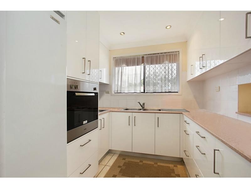 13 Dabchick Drive, Burleigh Waters QLD 4220