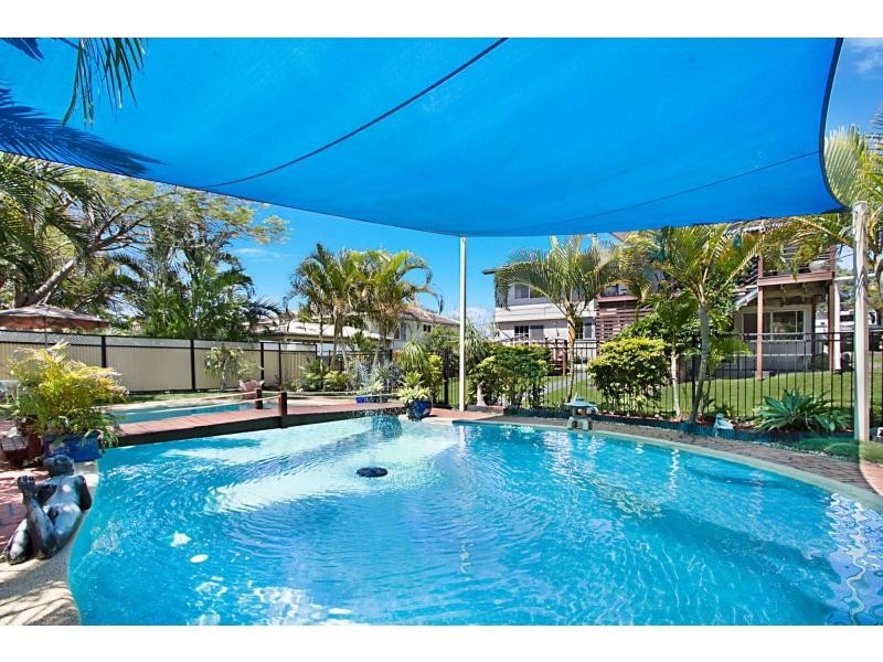 31 Grevillea Drive, Varsity Lakes QLD 4227