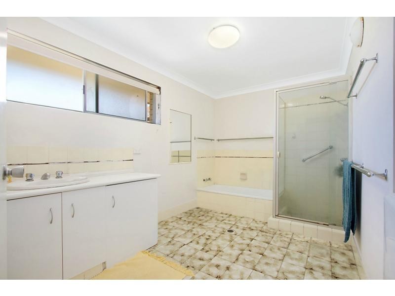 18/2 Nagel Avenue, Miami QLD 4220