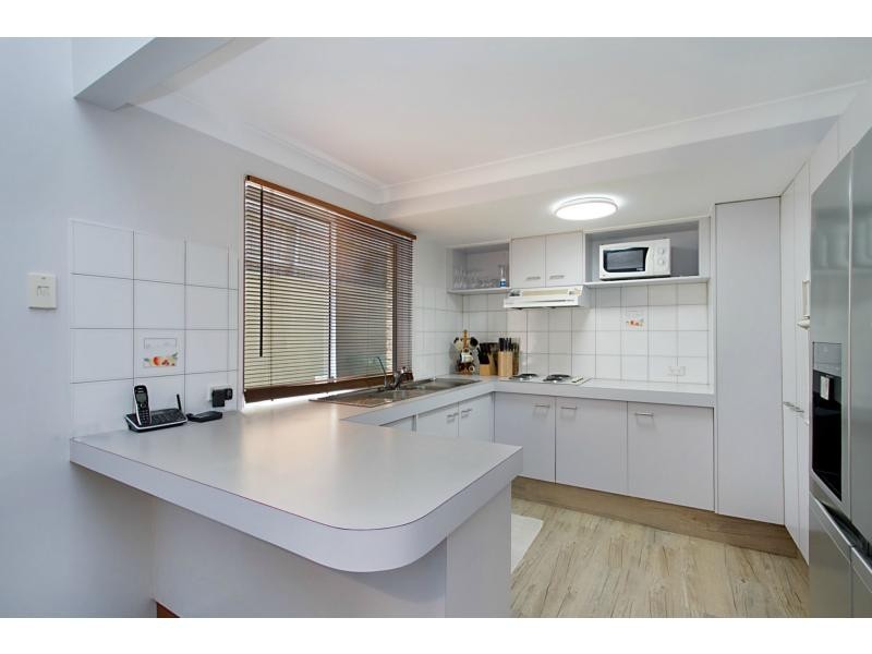 2/31 Dolphin Avenue, Mermaid Beach QLD 4218