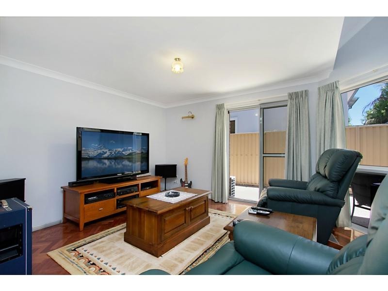 2/31 Dolphin Avenue, Mermaid Beach QLD 4218