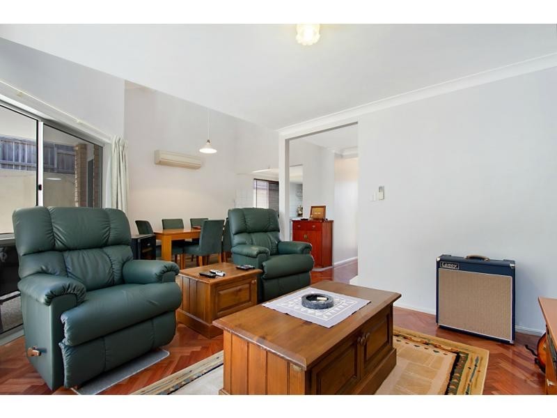 2/31 Dolphin Avenue, Mermaid Beach QLD 4218