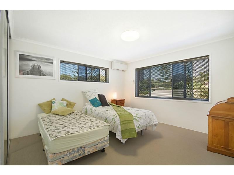 1/5 George Street  East, Burleigh Heads QLD 4220