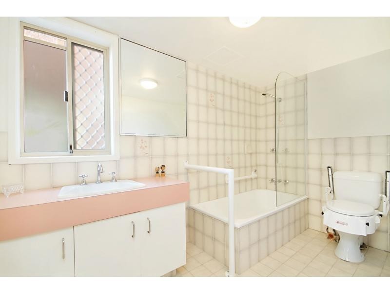 1/5 George Street  East, Burleigh Heads QLD 4220