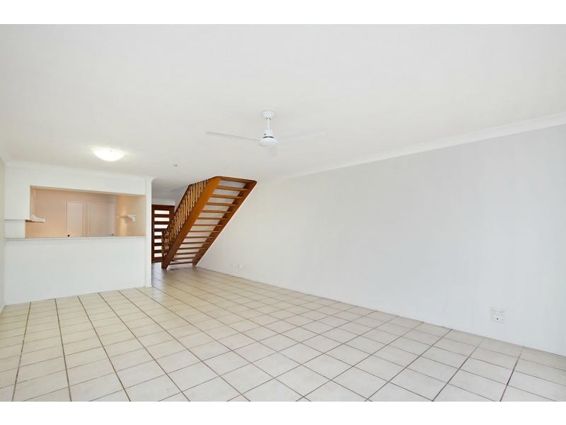 31/13 Shrike Court, Burleigh Waters QLD 4220