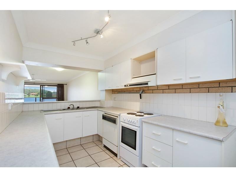 31/13 Shrike Court, Burleigh Waters QLD 4220