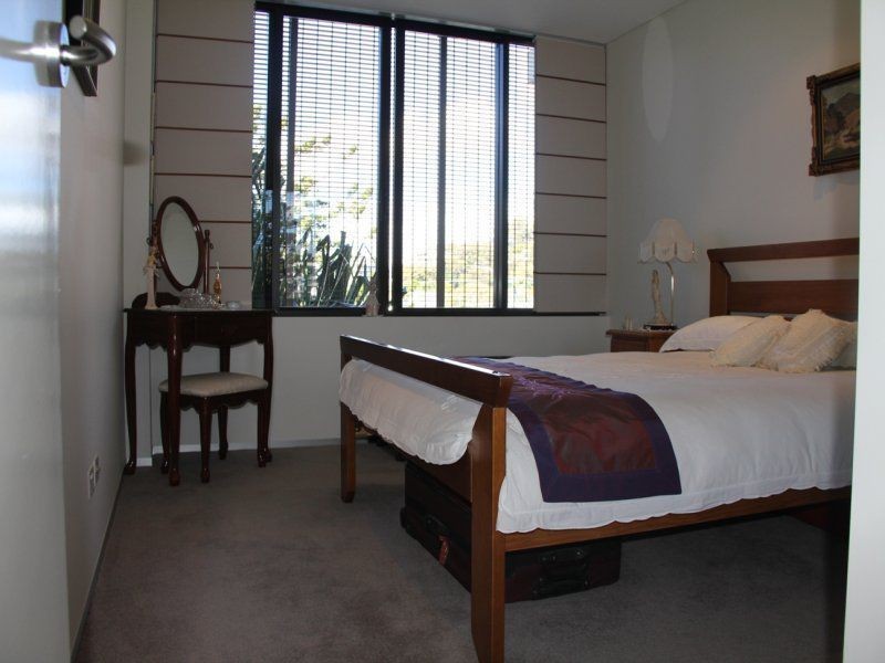 Unit 1032/2 The Esplanade, Burleigh Heads QLD 4220