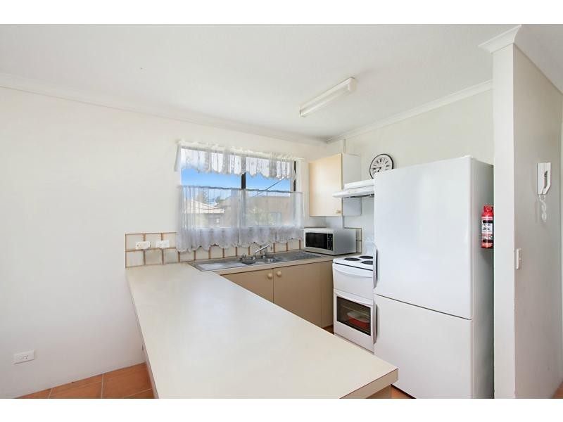 4/3 Ocean Street, Mermaid Beach QLD 4218