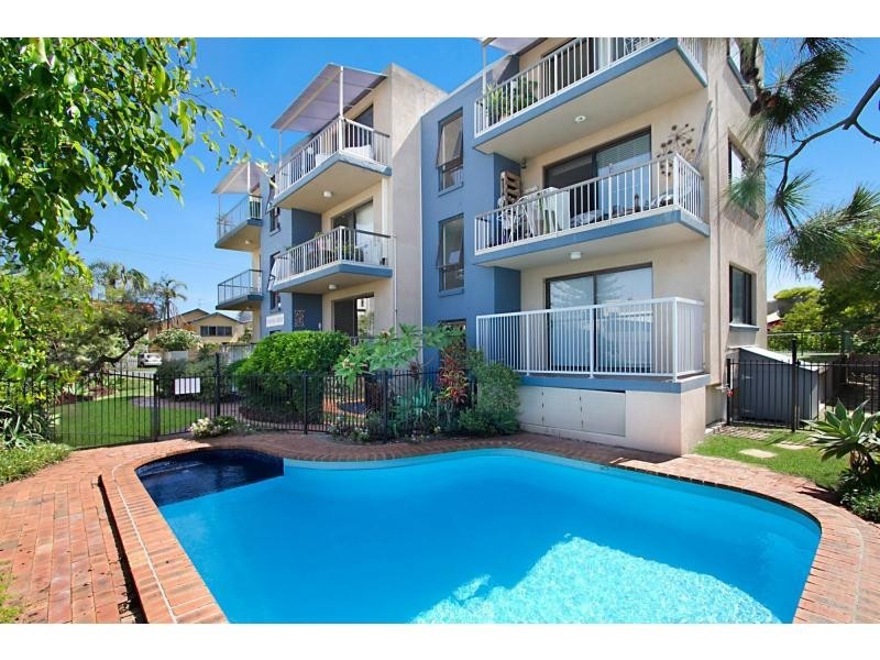 4/3 Ocean Street, Mermaid Beach QLD 4218