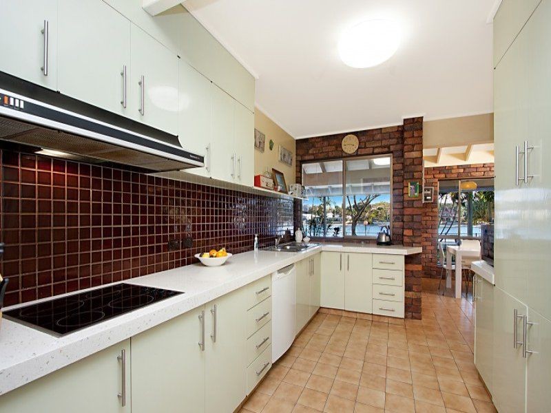 80 Parnki Parade, Palm Beach QLD 4221