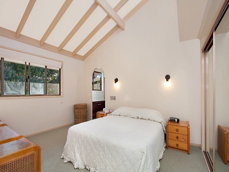 80 Parnki Parade, Palm Beach QLD 4221