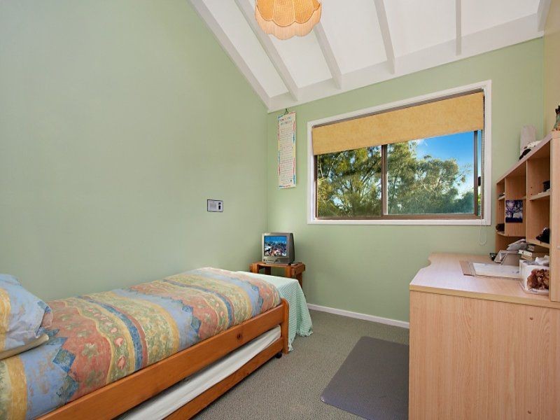 80 Parnki Parade, Palm Beach QLD 4221