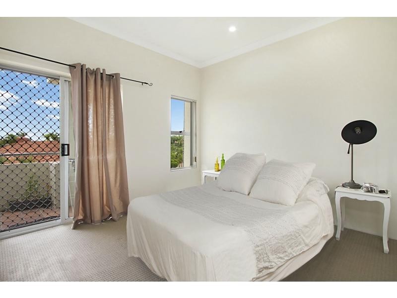 55/24 Ron Penhaligon Way, Robina QLD 4226