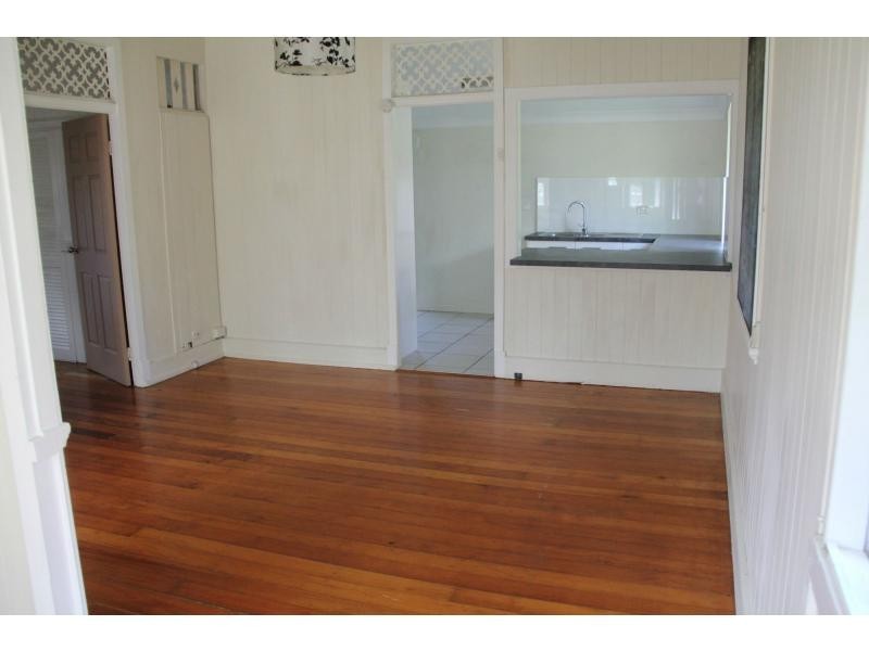 23 Mattocks Road, Burleigh Waters QLD 4220