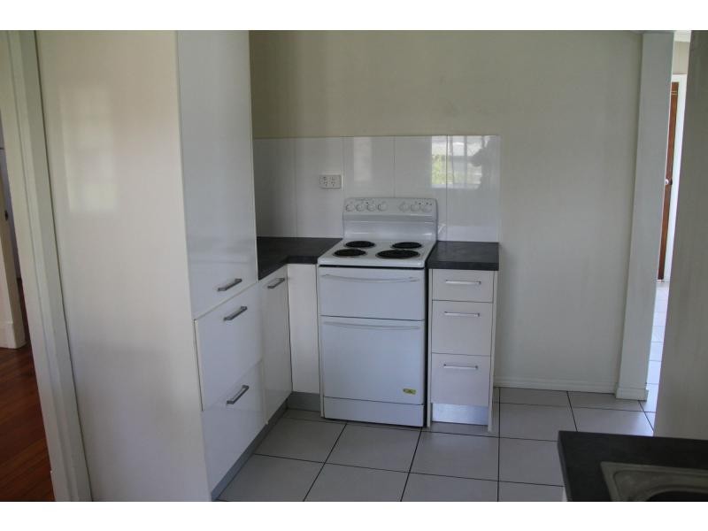 23 Mattocks Road, Burleigh Waters QLD 4220