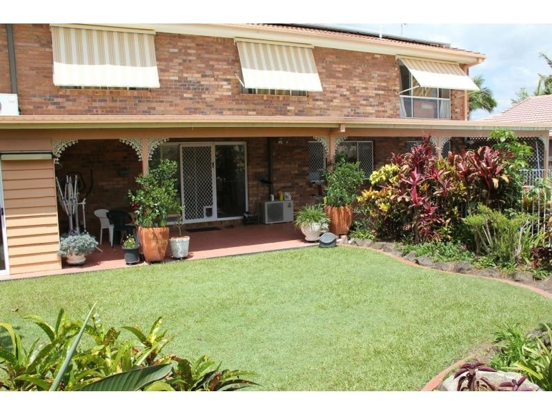 32 Pintail Crescent, Burleigh Waters QLD 4220