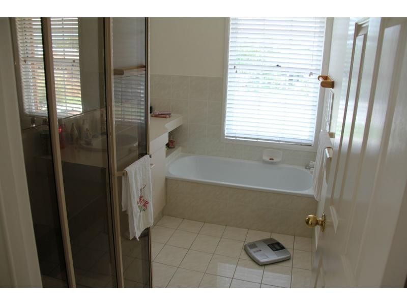 32 Pintail Crescent, Burleigh Waters QLD 4220