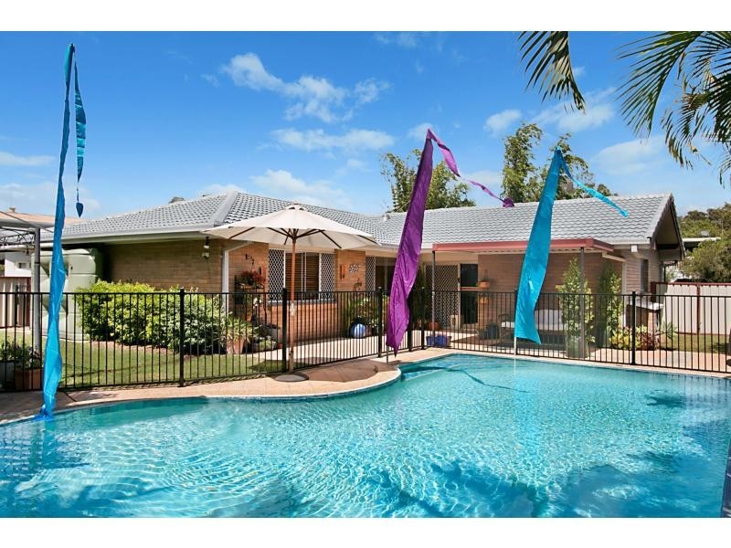 19 Tawarri Crescent, Burleigh Heads QLD 4220