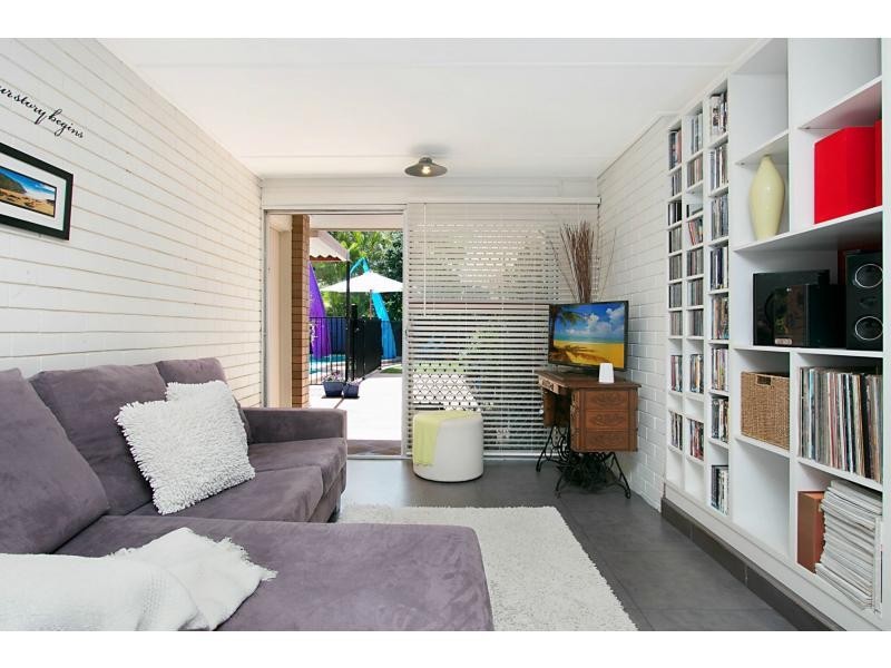 19 Tawarri Crescent, Burleigh Heads QLD 4220