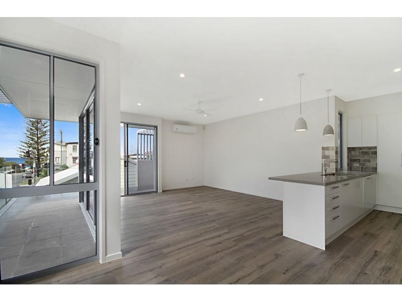 1 & 2/6 Eleventh Avenue, Palm Beach QLD 4221