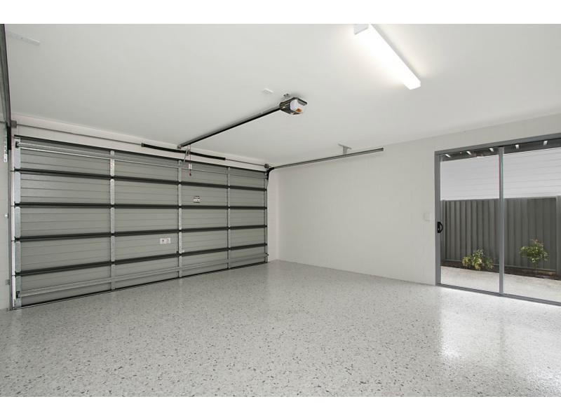 1 & 2/6 Eleventh Avenue, Palm Beach QLD 4221