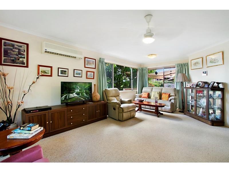 16 Sellin Place, Currumbin Waters QLD 4223