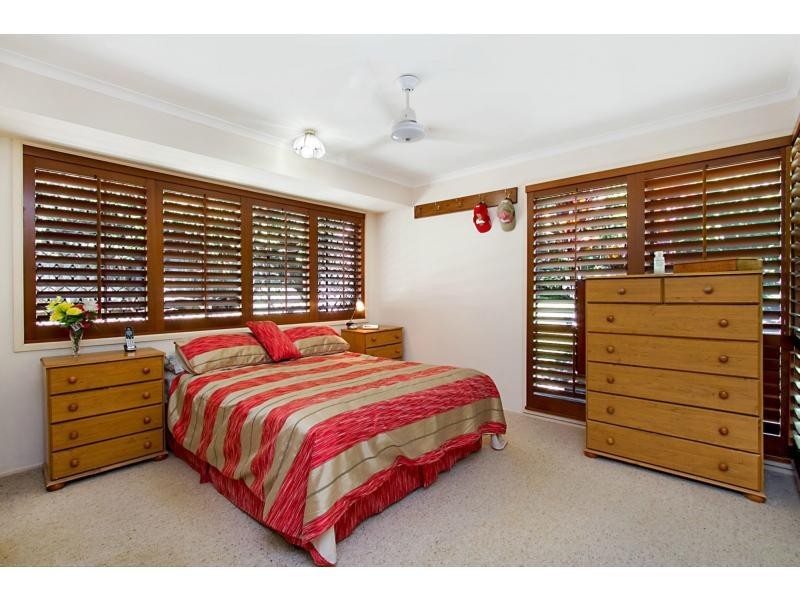 16 Sellin Place, Currumbin Waters QLD 4223