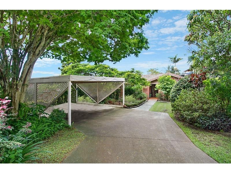 16 Sellin Place, Currumbin Waters QLD 4223