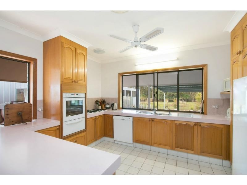 34 Larch Street, Tallebudgera QLD 4228